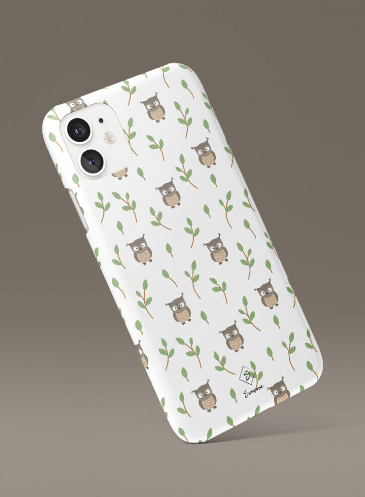 Owl in the forest pattern phone case side