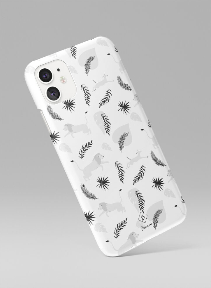 Lion hunting a deer in the forest pattern phone case